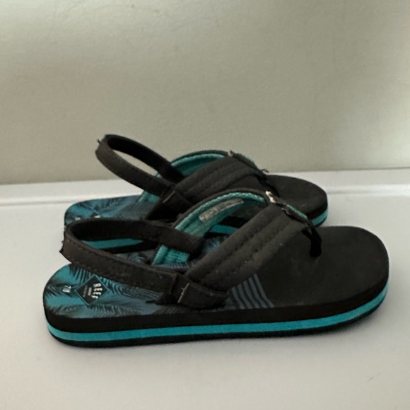 Toddler Boy Reef Sandals - Picture 2 of 4